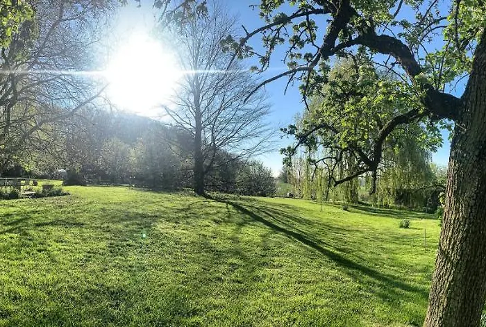 Les Plachettes بيت للعطل Flobecq