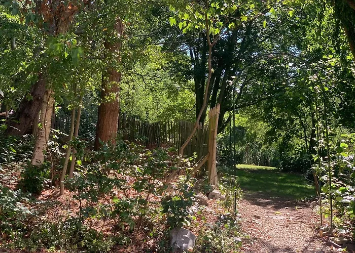 Les Plachettes بيت للعطل *